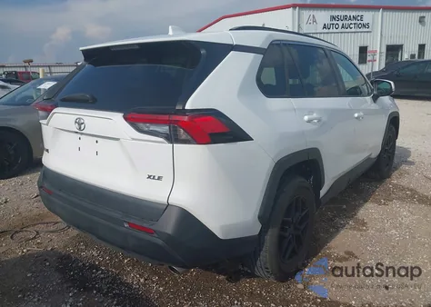 2021 Toyota Rav4 Xle из США, поврежденный, VIN 2T3W1RFV1MW108966
